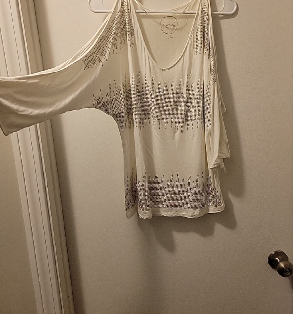 Women’s White Cold-Shoulder Rhinestone Top - Picture 3 of 4